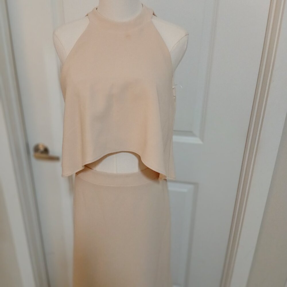 NWOT Windsor 2 Piece Formal Maxi Dress Women’s Size M Set Beige Halter Crop Top - Picture 2 of 6